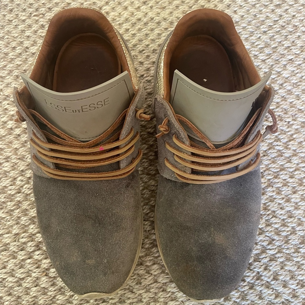 Esseutesse fringe sneakers